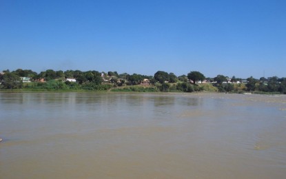Nível do rio São Francisco despenca e ameaça agricultura no Norte de Minas