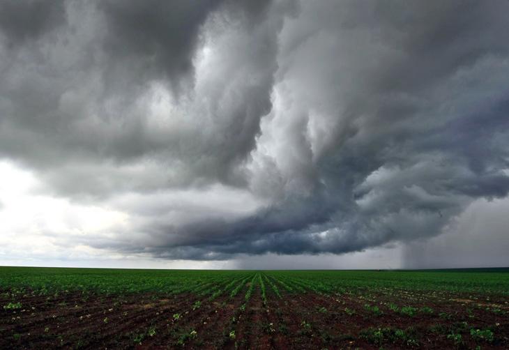 Na terça, a previsão ainda é de chuva na maior parte do dia nos três Estados do Sul