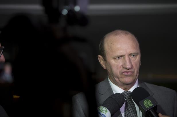 Ministro da Agricultura, Neri Geller se diz tranquilo com investigação da Polícia Federal