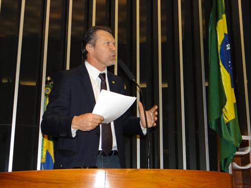 Deputado manifesta preocupação em relação ao emplacamento de máquinas agrícolas