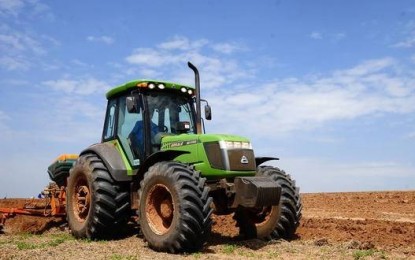 Prazo para emplacamento de máquinas agrícolas é adiado por dois anos