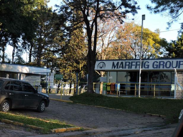 Marfrig formaliza decisão de desativar frigorífico em Alegrete