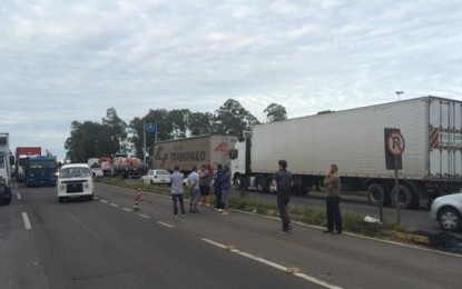 Agricultores reforçam protesto de caminhoneiros na região celeiro