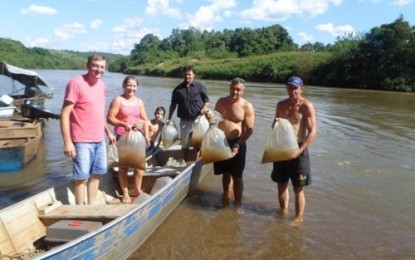 No Dia Internacional de Luta pela Proteção dos Rios, Uruguai recebeu cerca de 15000 alevinos