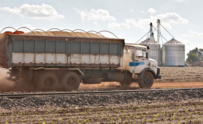 Bloqueios começam a impactar no setor agropecuário