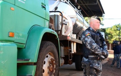 MP flagra leite azedo e faz nova operação contra transportadora e cooperativa