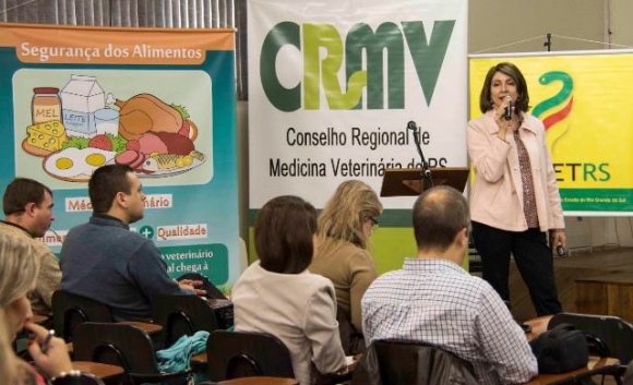 Simpósio debate a produção leiteira no Rio Grande do Sul