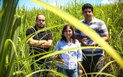 Filha de agricultores, jovem ganha bolsa de estudos em centro da Nasa por inventar tecnologia de irrigação
