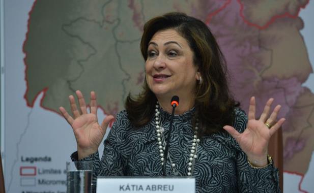 Ministra da Agricultura participa de lançamento do Cadastro Ambiental Rural, na Capital