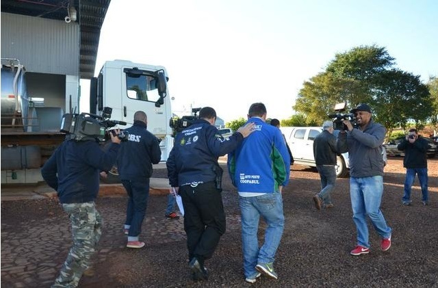 Justiça aceita denúncia contra 14 envolvidos na Operação Leite Compen$ado