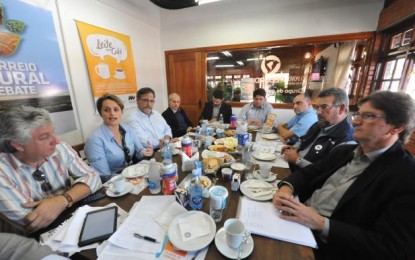 Tecnologia na produção de leite é tema de debate na Expointer