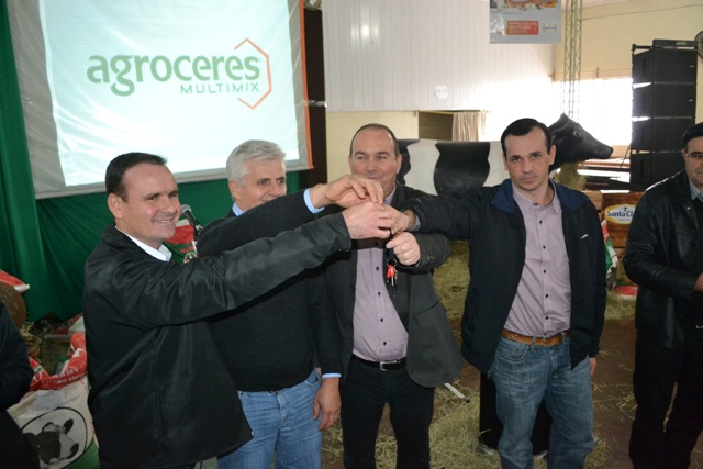 Cresol Humaitá entrega prêmio da Campanha Sonho de Prêmios Cresol