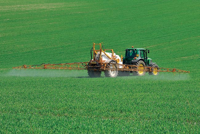 Curso de aplicador de agrotóxico deve ser presencial